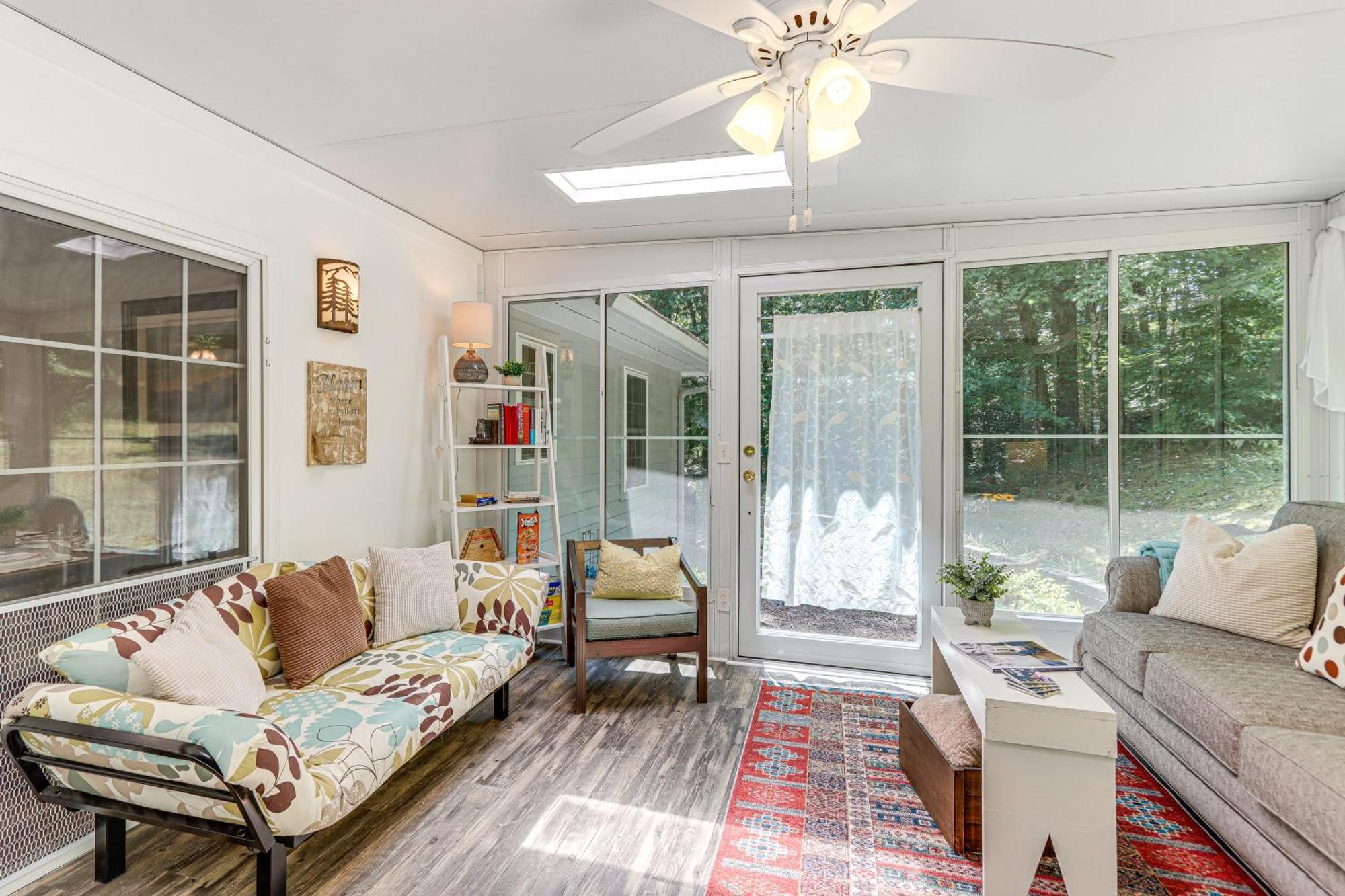 Pet-Friendly Home With Hot Tub In Blue Ridge! Экстерьер фото