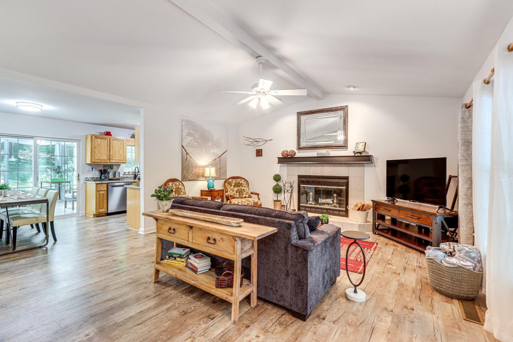 Pet-Friendly Home With Hot Tub In Blue Ridge! Экстерьер фото